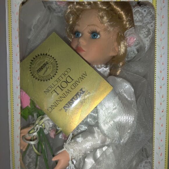 Seymour Mann A Connoisseur Collection Doll Barbara Ann 17'in Tall In Box. Packag - Picture 9 of 9